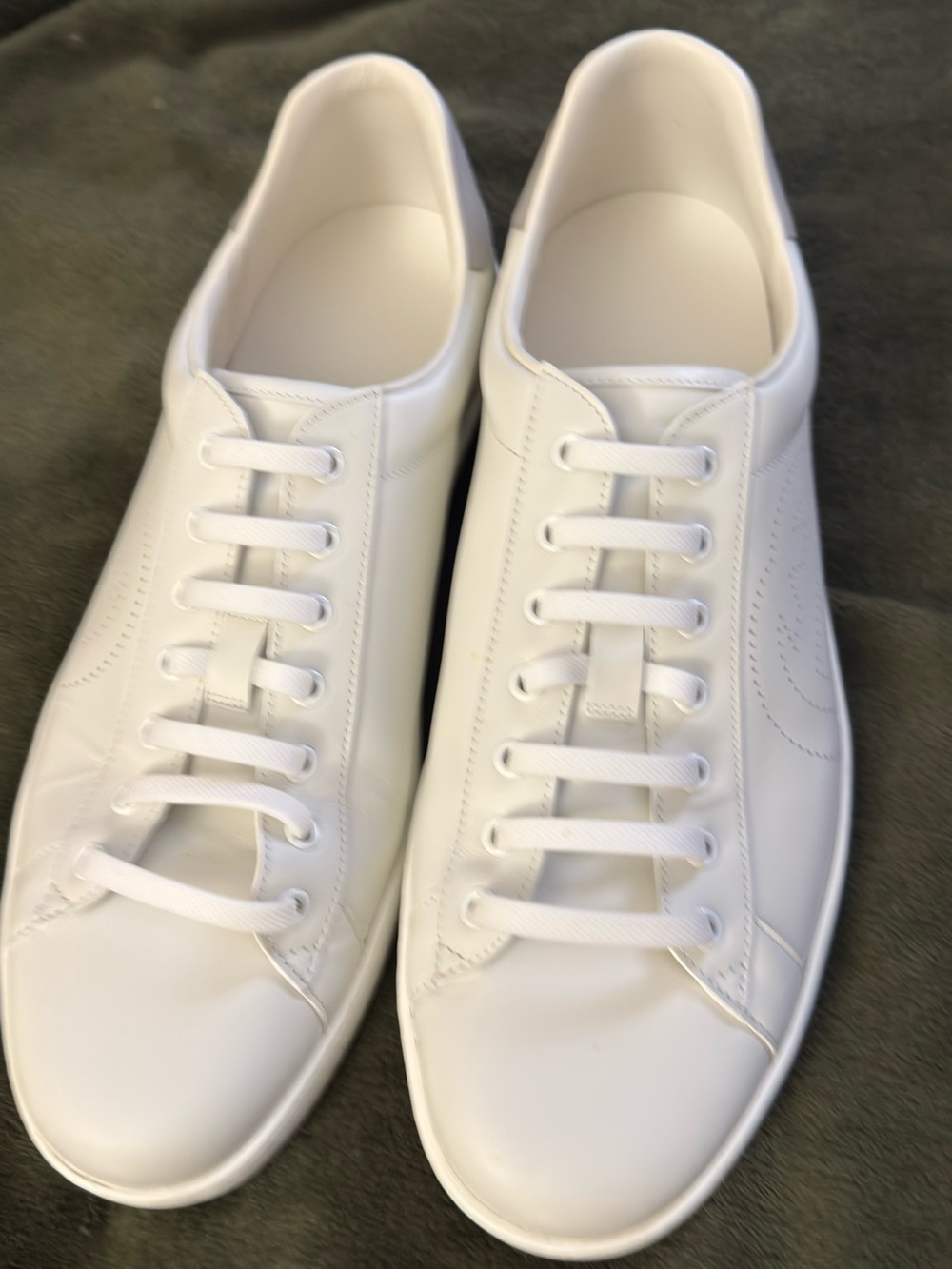 Gucci White Low-Top Leather Sneakers